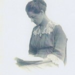 Agnes Moeller als junge Lehrerin